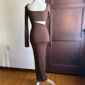 BAYSE | Brown RIbbed Cutout Midi Long Sleeve Dress | Small thumbnail 2
