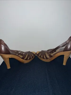 MICHAEL Michael Kors Brown Leather Strappy Wedge Sandals Wooden Heels Size 8 1/2 thumbnail 5