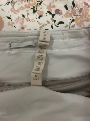 Lululemon white speedup shorts size 8 thumbnail 3