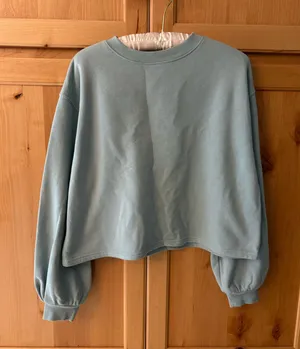 Universal Threads Cropped Sweatshirt Crewneck thumbnail 1