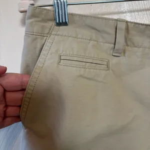 Gap Womens Shorts Chino Khaki‎ 100% Cotton Pockets Short Tan Size 8R thumbnail 3