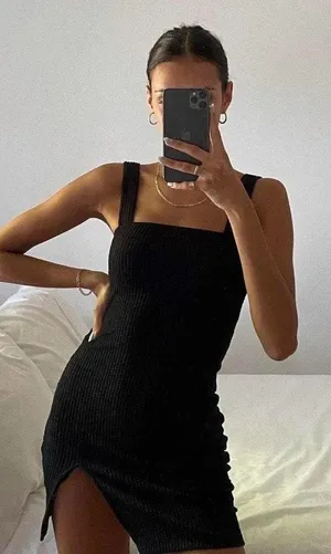 Dress thumbnail 1