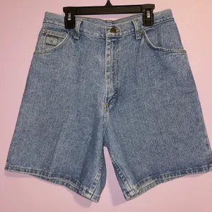 Vintage 90s Wrangler Mom Shorts Women Size 10 High Rise Light Wash thumbnail 1