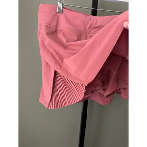 Lululemon Play Off The Pleats Mid Rise Skirt Brier Rose Size 12 thumbnail 3