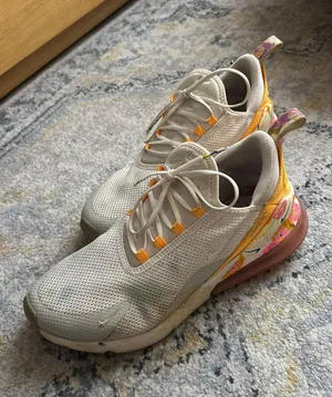 Custom Nike Air Max thumbnail 1