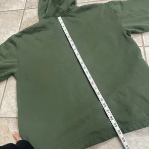 Disneyland Tigger Hoodie Pullover Sweatshirt Green Size Medium vintage unisex thumbnail 6