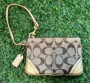 Coach VINTAGE Brown Gold Wristlet thumbnail 1