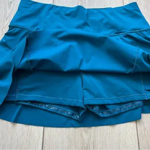 ATHLETA MOMENTUM SKORT In COASTAL TEAL Size Small Ruffle Tennis Pickleball Skirt thumbnail 8