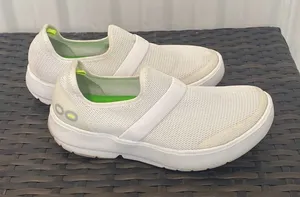 Oofos sneakers women’s size 7 White thumbnail 1