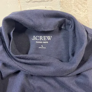 J Crew Tissue Crepe Turtleneck Top Womens L‎ Navy Long Sleeve Minimalist Preppy thumbnail 7