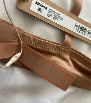 SKIMS wireless form push up plunge bra ochre thumbnail 6