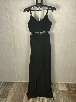 Black Cutout Maxi Dress with Spaghetti Straps Size 6 thumbnail 12