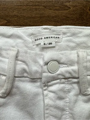 Good American ‘Good Legs’ Raw Hem Straight Leg Jeans thumbnail 3