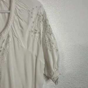 Fresco Eyelet Blouse Womens Size Small White Rayon thumbnail 4