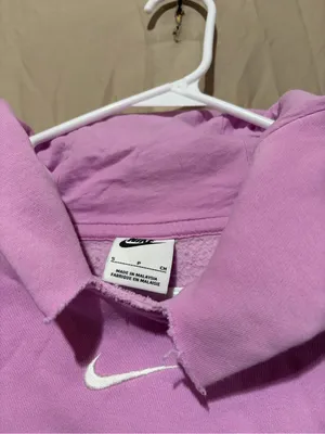 Nike sweatshirt thumbnail 2