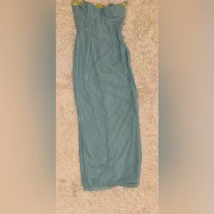 NWOT HOUSE OF CB Aiza Ocean Blue Contrast Lace Maxi Dress sz L thumbnail 7