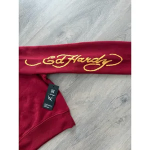 Ed Hardy Women's Medium Red True To My Love Tattoo Graphic Cropped Sweatshirt thumbnail 3