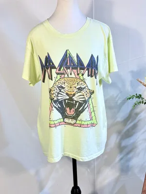 DAYDREAMER Def Leppard Rock Till You Drop Tour ’83 Graphic Band Tee Sz M🧡 thumbnail 12