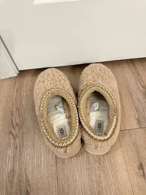 UGG Tazz Braid Fur Clog Platform Slippers in Beige Size US 6 thumbnail 5