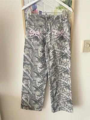 Edikted Low Rise Wide Leg Camo with Pink Bows Pocket Size XS thumbnail 5