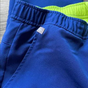 Figs Blue Joggers with Neon Yellow Accents women’s. Size Small Style# M21SW2053 thumbnail 3