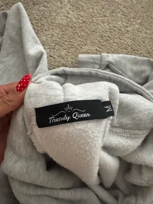 Amazon Sweatshirt thumbnail 2