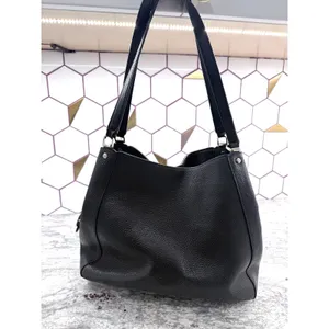 Kate Spade Leila Medium Triple Compartment Pebbled Leather Shoulder Bag - Black thumbnail 3
