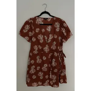 Madewell Women's Wrap Floral Print Mini Dress Burnt Orange/ Rusty Size XL EUC thumbnail 3