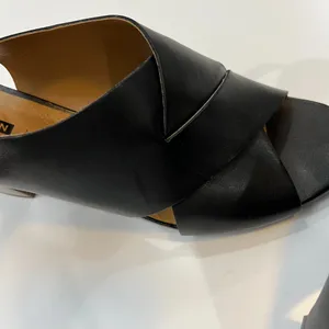 Clarks deva janie black leather Heeled sandals size 11 thumbnail 4