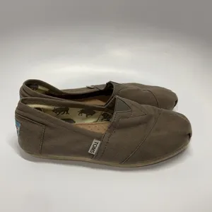 Toms taupe slip on shoes size‎ 7.5 thumbnail 2