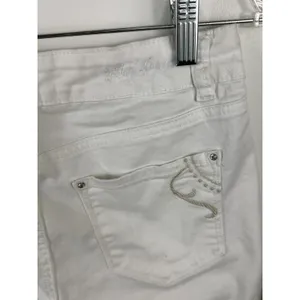 Cute Womens Capri Jeans Size 4 White thumbnail 7