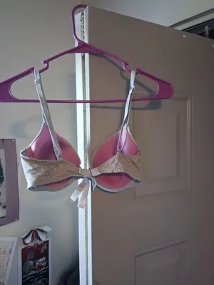 PINK Victoria's Secret wear everywhere t-shirt bra in gray and pink size 32C. thumbnail 4