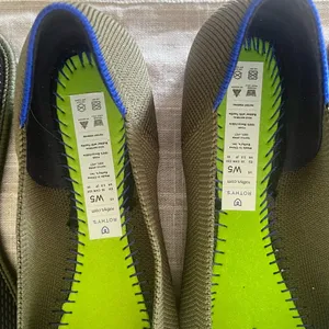 Women's Rothy's The Point Ballet Flat in Retired Olive Green Size 5 thumbnail 6