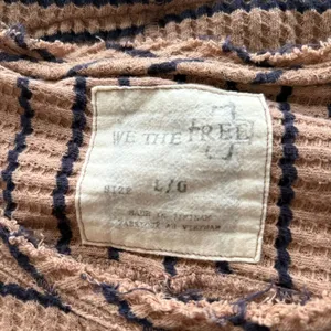 Free‎ People We The Free Auntie Em Top Tan Navy Striped Waffle Peplum Size Large thumbnail 4