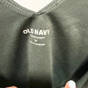 Old Navy CloudComfy Cropped Tank Top‎ Dark Green XL Athleisure Gym Workout thumbnail 2