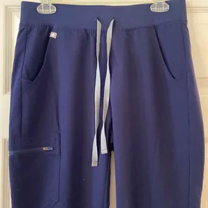 FIGS Technical Collection Pants size S inseam 30” waist 30” elastic navy blue thumbnail 2