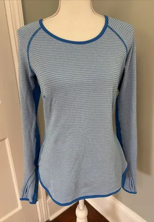 Lululemon Womens Reversible Top Blue Striped Long Sleeve Thumbholes Medium Shirt thumbnail 1