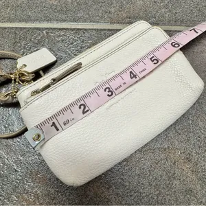 Coach Double Corner Double Zip Wristlet Pebbled Leather Chalk/Light Gold thumbnail 13