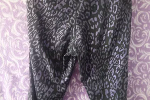 Victoria's Secret leopard print leggings in black and purple size 16/170/86a (XL). thumbnail 8