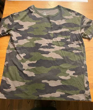 Aerie Camouflage Crew Neck Pocket T-Shirt - Green/Gray thumbnail 1