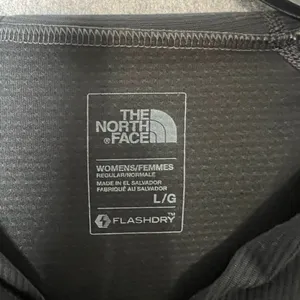 The North Face Woman Size Large Flashdry lightweight‎ black hooded pullover thumbnail 6