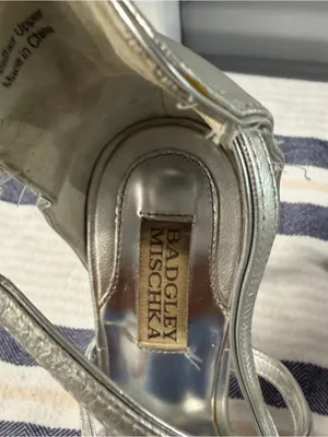 Badgley Mischka Silver Metallic Leather Strappy Stiletto Heels Evening Sandals thumbnail 2