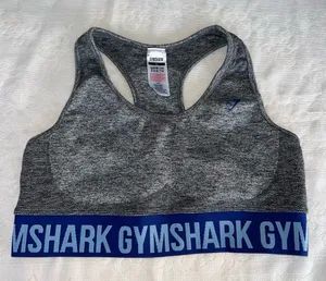 Gymshark sports bra thumbnail 1