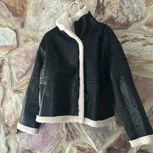 Commense Fleece Lined Faux Leather Jacket size small thumbnail 3