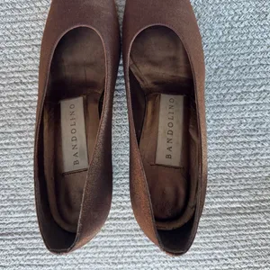 Bandolino Iridescent Copper Brown Gold Embellished Pumps Heels Size 7.5 thumbnail 8