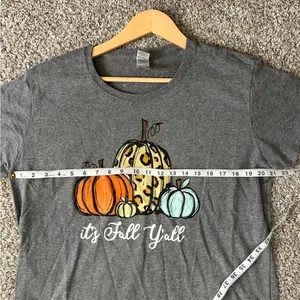 Gildan It’s Fall Ya’ll Golden Grey T-Shirt Pumpkins Casual Comfy XL Autumn November thumbnail 6