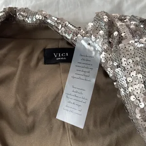 Vici Metallic Blazer size small thumbnail 4