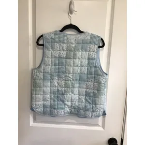 Stoosh Quilted Patchwork Tie Front Light Puffer Vest Blue Floral L thumbnail 2
