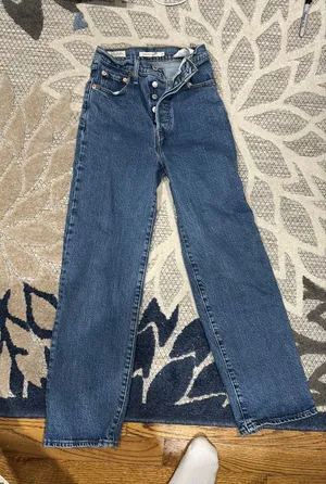 Levi’s Ribcage Straight Jeans thumbnail 1