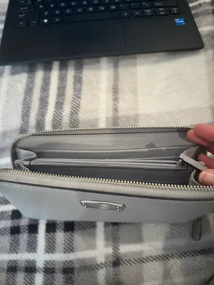 Michael Kors Wallet thumbnail 3